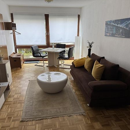 Yourcasa Apartment Штутгарт Экстерьер фото